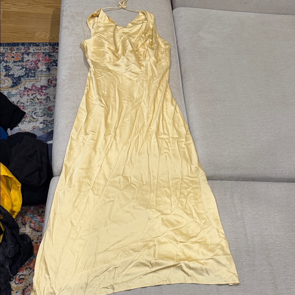 Abercrombie & Fitch Light Yellow Maxi Dress